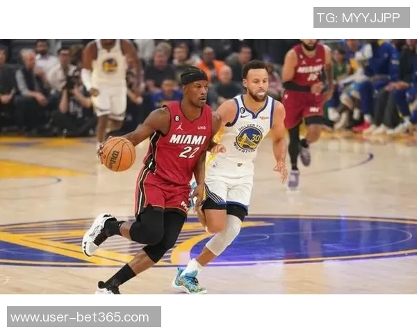 库里称赞美好一天巴特勒与追梦联手带领第二阵容取得胜利